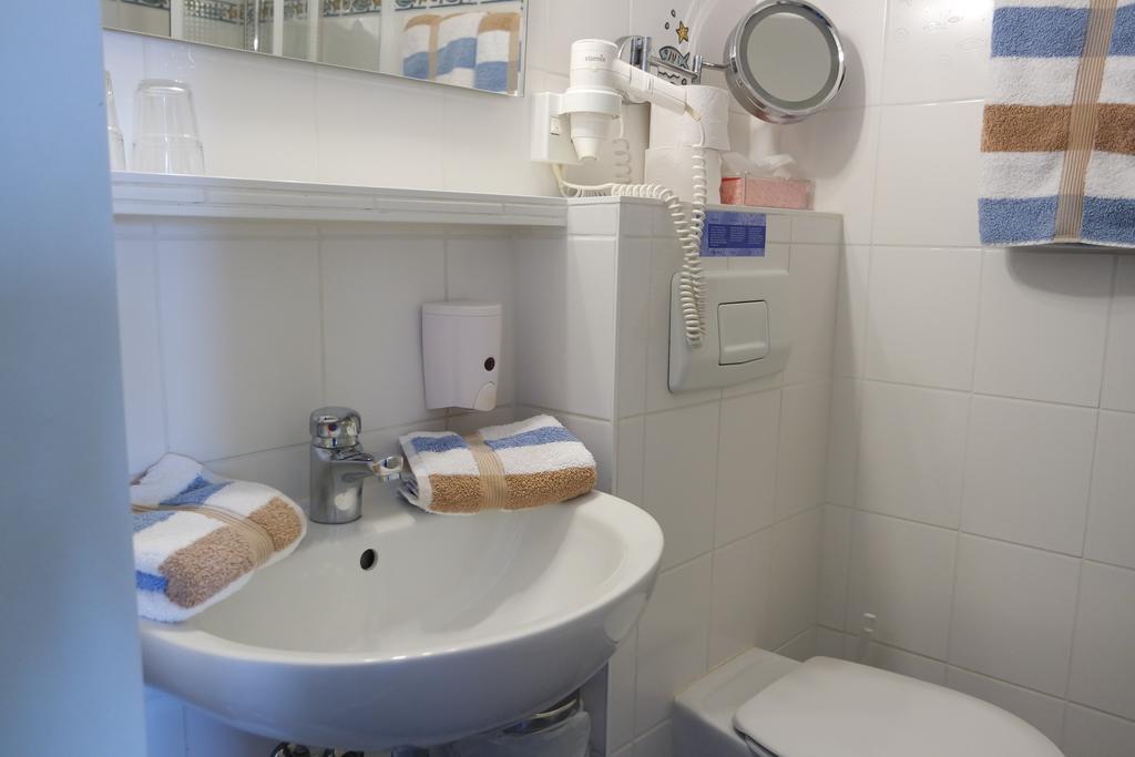 تيميندورفير ستراند Hotel Stadt Hamburg المظهر الخارجي الصورة